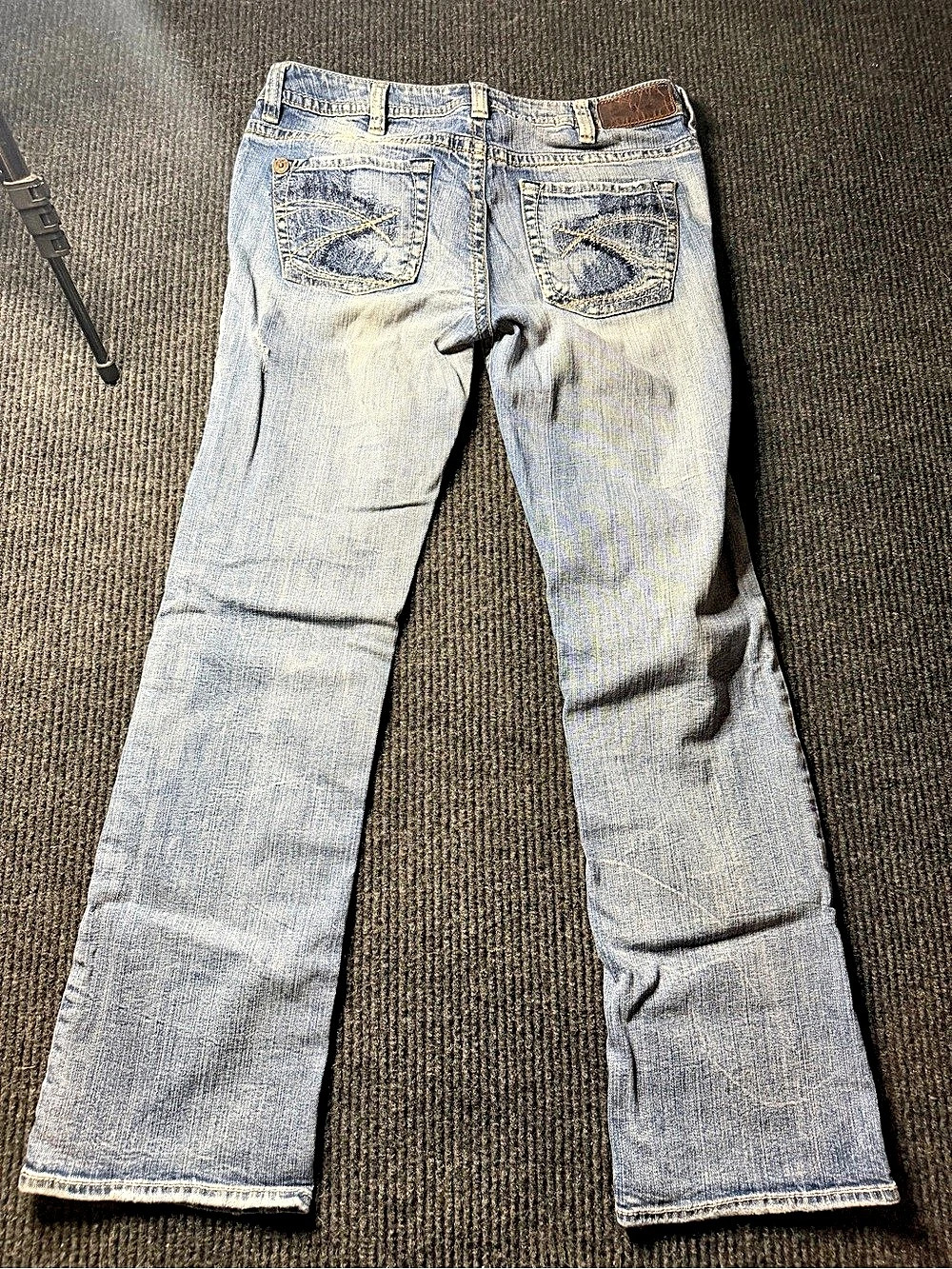 Vintage Y2K Silver Jeans Co Lola 17 Bootcut Jeans W30 L31 Distressed Medium Wash
